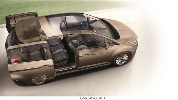 فورد Grand C-Max من أوتوجميل.. تعيد صياغة مفهوم السيارات العائلية الفخمة في مصر