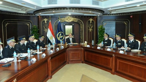 تفاصيل اجتماع وزير الداخلية مع مديري وحدات المرور