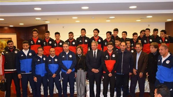 بالصور.. وزير الرياضة يلتقى منتخب الشباب قبل المشاركة فى بطولة إفريقيا ...ويدعو اللاعبين للفوز بالبطولة والتأهل إلى كأس العالم بكوريا فى مايو القادم