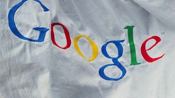 جوجل تدخل عالم الموضة بتصميمها للجينز الأفضل زرقة في العالم