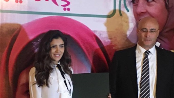 مي عمر سفيرة المؤسسة المصرية لمكافحة سرطان الثدي لعام 2017