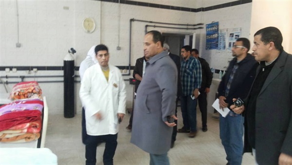 وكيل «صحة شمال سيناء» يتفقد مستشفى رمانة 