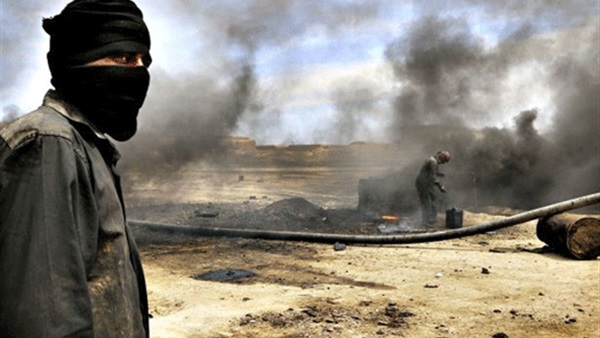 أمريكا تتهم سوريا بشراء النفط من داعش