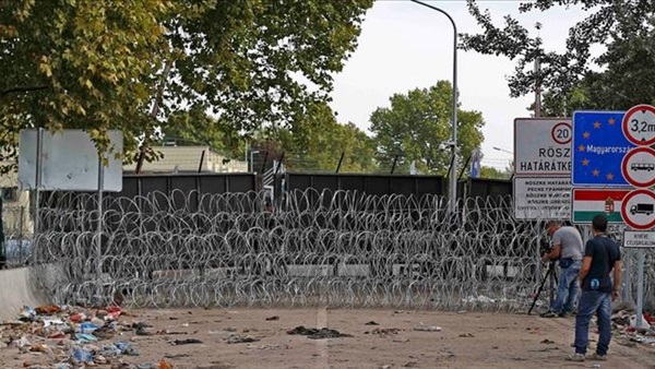 النمسا تبدأ فى إقامة سياج حديدي بطول 7ر3 كم على حدودها مع سلوفينيا