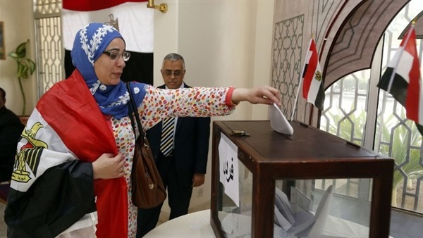 المصريون بالخارج يدلون بأصواتهم في جولة الإعادة بالإنتخابات.. اليوم 