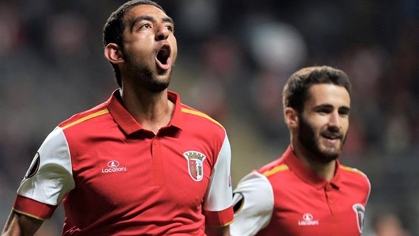 "كوكا" يواجه بنفيكا من أجل تصدر الدوري "كوكا" يواجه بنفيكا من أجل تصدر الدوري