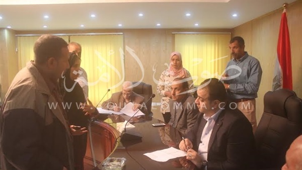 بالصور.. محافظ الفيوم يبحث حل مشكلات المواطنين بالصور.. محافظ الفيوم يبحث حل مشكلات المواطنين
