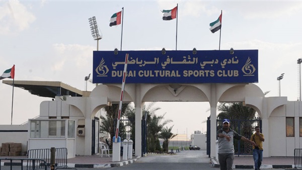 إقبال شديد علي منافذ بيع تذاكر مباراة الأهلى ودبي
