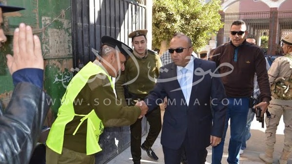 بالصور.. محافظ المنوفية ينعى شهداء القضاء أثناء تفقد لجان شبين الكوم بالصور.. محافظ المنوفية ينعى شهداء القضاء أثناء تفقد لجان شبين الكوم