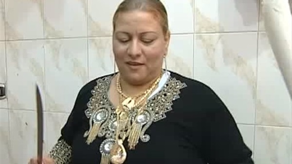 بالفيديو.. أغرب مهن السيدات في مصر
