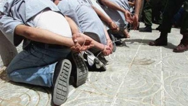 سقوط 3 تشكيلات عصابية لتسفير الشباب للخارج بطرق غير شرعية سقوط 3 تشكيلات عصابية لتسفير الشباب للخارج بطرق غير شرعية
