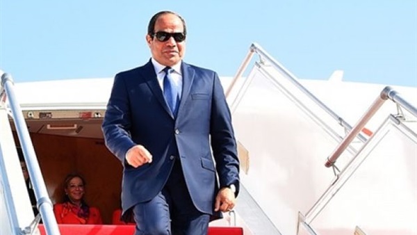 «السيسي» يصل القصر الجمهوري بأثينا لإجراء مباحثات مع نظيره اليوناني