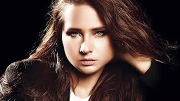 نيللى كريم تودع "اشتباك" الأسبوع المقبل نيللى كريم تودع "اشتباك" الأسبوع المقبل