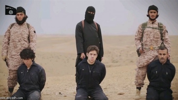 «داعش» يشترى أسرى الحوثيين في اليمن تمهيدا لقتلهم «داعش» يشترى أسرى الحوثيين في اليمن تمهيدا لقتلهم