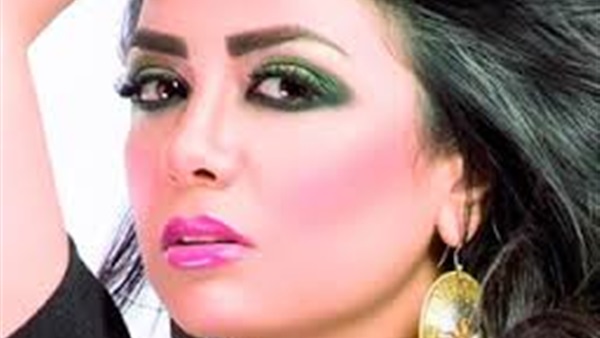 سهر الصايغ تنتهي من "تفاحة حواء" بعد يوم فقط سهر الصايغ تنتهي من "تفاحة حواء" بعد يوم فقط