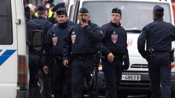 «فرنسا»: سطو مسلح على «متجر» بالقرب من قصر الرئاسة