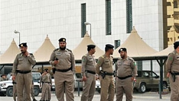 صحيفة سعودية: ضبط 377 داعشيًا خلال شهرين منهم أربعة أمريكيين