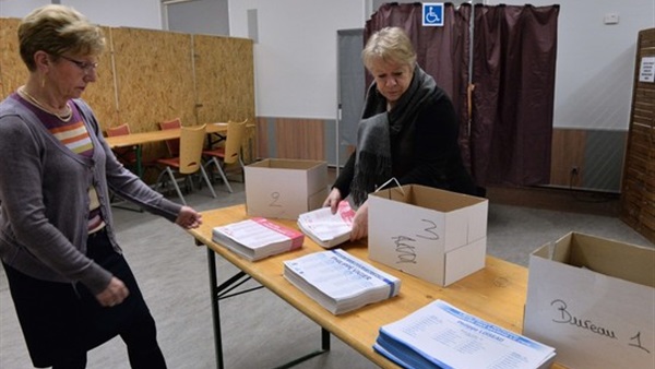 فتح مكاتب الاقتراع في الدورة الثانية من انتخابات المناطق في فرنسا