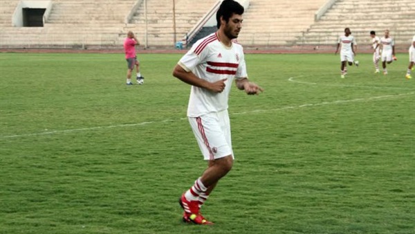 الشئون القانونية تحقق مع مدافع الزمالك فى شكوى وكيل اللاعبين