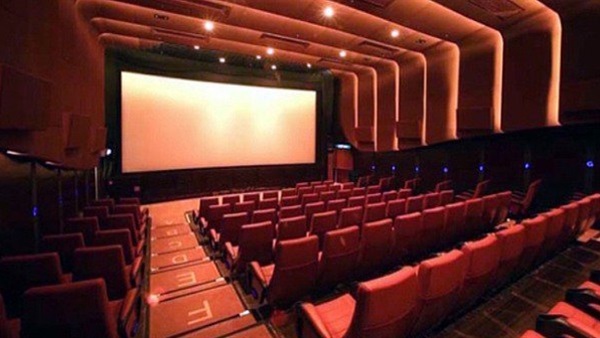 رسميًا.. افتتاح أول صالة سينما في السعودية