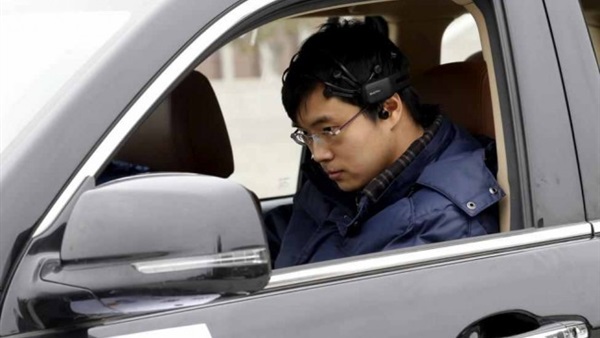 باحثون يطورون تقنية للتحكم في السيارات من خلال الدماغ فقط