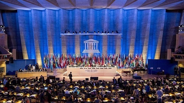اليوم.. مائدة مستديرة عن الوجه الإيجابي للهجرة في باريس اليوم.. مائدة مستديرة عن الوجه الإيجابي للهجرة في باريس