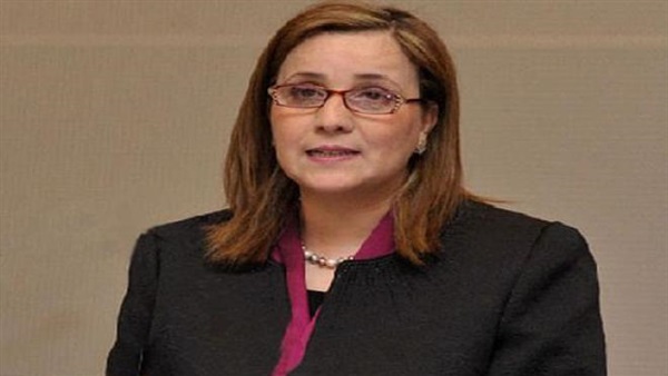وزيرة التضامن الوطني في الجزائر تغادر القاهرة