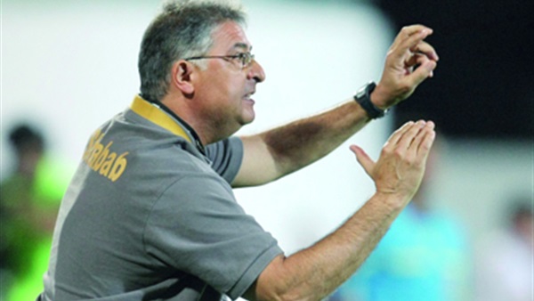 مفاجأة.. "باكيتا" يرفض الاعلان عن تشكيل الزمالك أمام حرس الحدود مفاجأة.. "باكيتا" يرفض الاعلان عن تشكيل الزمالك أمام حرس الحدود