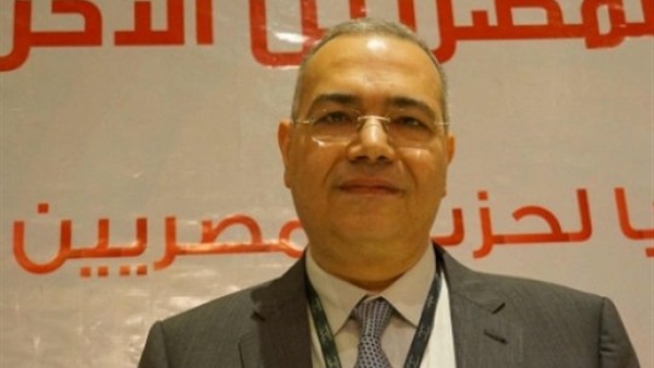 نواب "المصريين الأحرار" يختارون علاء عابد لرئاسة الهيئة البرلمانية‎