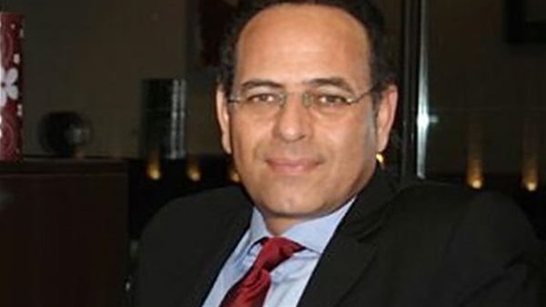 من جديد..ممدوح عبد العليم بـ"ليالى الحلمية" من جديد..ممدوح عبد العليم بـ"ليالى الحلمية"