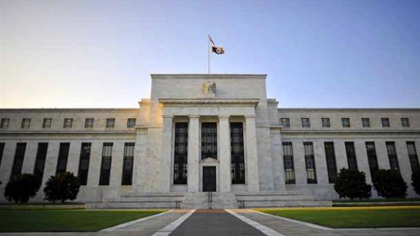 الفدرالي الأمريكي يرفع سعر الفائدة الرئيسي ربع نقطة منهيا 7 سنوات من معدلات تقترب من الصفر الفدرالي الأمريكي يرفع سعر الفائدة الرئيسي ربع نقطة منهيا 7 سنوات من معدلات تقترب من الصفر