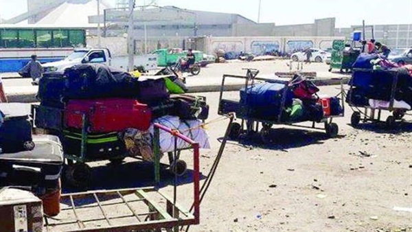 جمارك سفاجا تحبط محاولتي تهريب مستحضرات تجميل وقطع غيار سيارات جمارك سفاجا تحبط محاولتي تهريب مستحضرات تجميل وقطع غيار سيارات