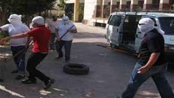 مجهولون يعتدون على عامل وزوجته بإحدى قرى سمالوط مجهولون يعتدون على عامل وزوجته بإحدى قرى سمالوط