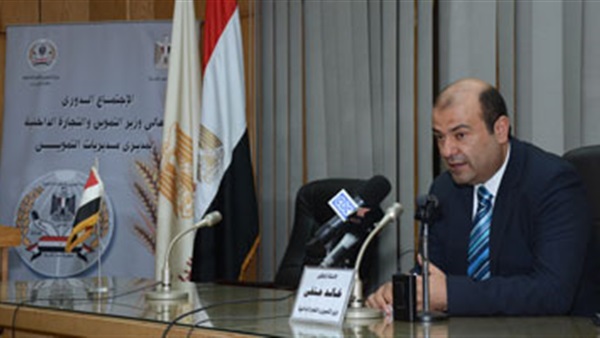وزير التموين يفتتح سلسلة مجمعات تعاونية إماراتية وزير التموين يفتتح سلسلة مجمعات تعاونية إماراتية