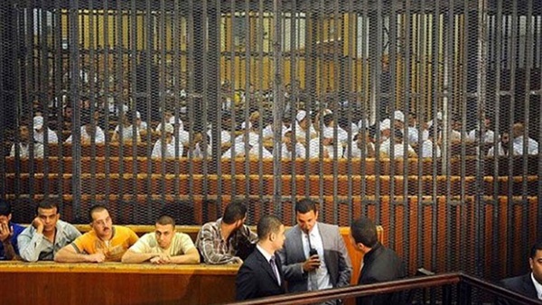 تأجيل محاكمة متهم بـ "أحداث الدرب الأحمر" لـ 16 يناير تأجيل محاكمة متهم بـ "أحداث الدرب الأحمر" لـ 16 يناير