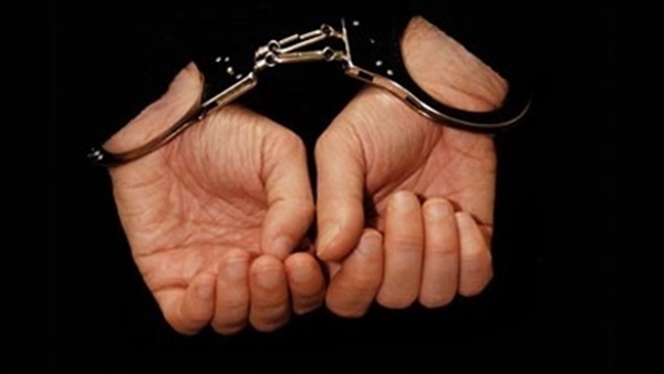 حبس ضابط شرطة قتل «نقاشا» بطلق ناري فى بنى سويف حبس ضابط شرطة قتل «نقاشا» بطلق ناري فى بنى سويف