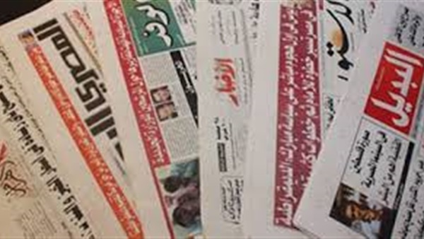 لقاء الرئيس مع أسر شهداء الوطن يتصدر عناوين الصحف لقاء الرئيس مع أسر شهداء الوطن يتصدر عناوين الصحف