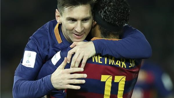 بالفيديو.. برشلونة يحرز الثالث ويقترب من منصة كأس العالم بالفيديو.. برشلونة يحرز الثالث ويقترب من منصة كأس العالم