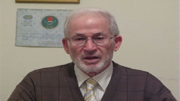 «إبراهيم منير» يحل مكتب الإخوان بالخارج