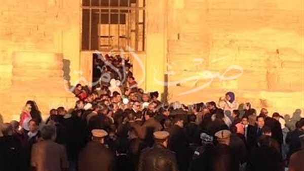 بالصور.. الفيوم تحتفل بتعامد الشمس على معبد قصر قارون بالصور.. الفيوم تحتفل بتعامد الشمس على معبد قصر قارون