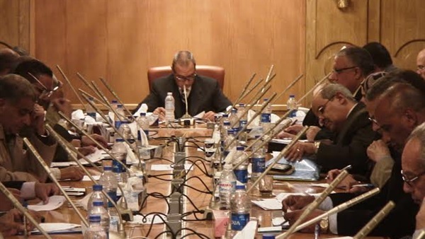 محافظ قنا يعقد اجتماع المجلس التنفيذى محافظ قنا يعقد اجتماع المجلس التنفيذى