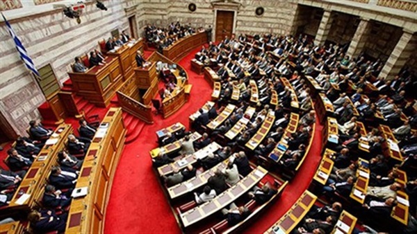 البرلمان اليوناني يدعو الحكومة للاعتراف بدولة فلسطين