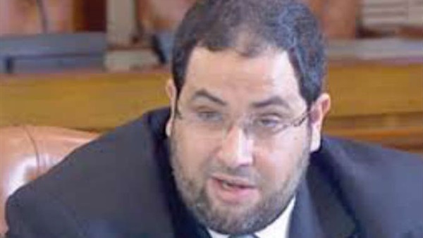 إخواني منشق: قطر تدعم "اللجنة الإدارية العليا" في مواجهة محمود عزت إخواني منشق: قطر تدعم "اللجنة الإدارية العليا" في مواجهة محمود عزت