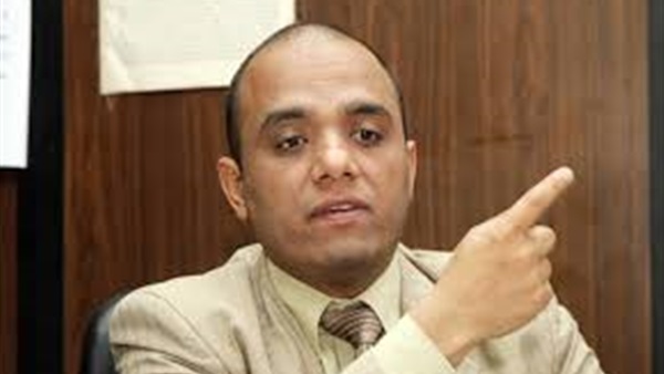 «العزباوي»: الإخوان تستغل دعوات النزول في يناير لإثارة القلق 