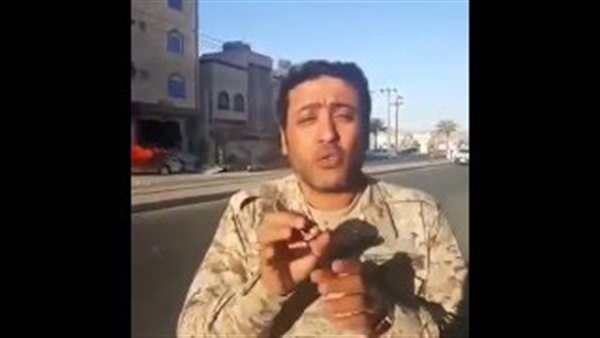 بالفيديو.. لحظة سقوط صاروخ في أحد شوارع السعودية