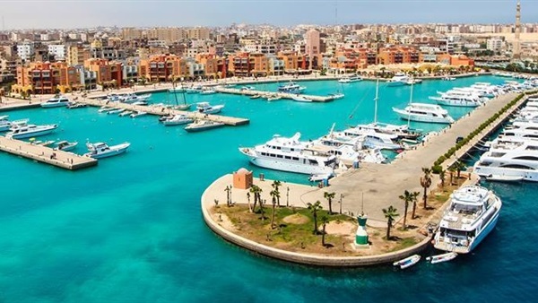 توقع عودة السياحة الأجنبية إلى شرم الشيخ أوائل مارس المقبل توقع عودة السياحة الأجنبية إلى شرم الشيخ أوائل مارس المقبل