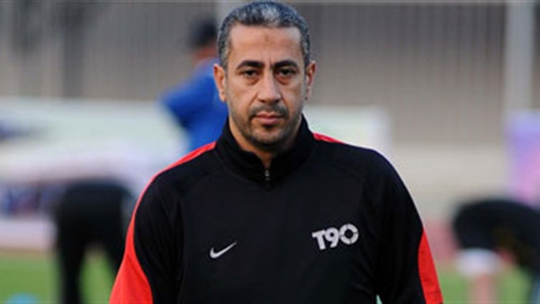 مسئول الإنتاج يقدم واجب العزاء لـ "صبري" في وفاة والده مسئول الإنتاج يقدم واجب العزاء لـ "صبري" في وفاة والده