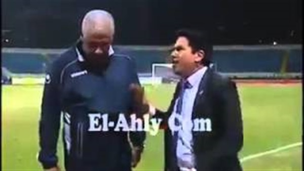 شاهد طرائف مراسل "نايل سبورت" شاهد طرائف مراسل "نايل سبورت"