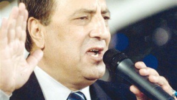 بالفيديو.. محافظ أسوان: الرئيس كلفنا بالاحتكاك بالمواطنين وحل مشاكلهم بالفيديو.. محافظ أسوان: الرئيس كلفنا بالاحتكاك بالمواطنين وحل مشاكلهم