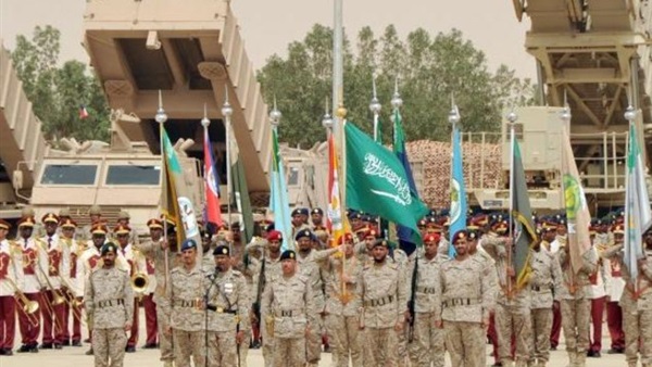 السعودية: الدفاع الجوي يتصدى لصاروخ أطلق من اليمن قبل سقوطه بنجران السعودية: الدفاع الجوي يتصدى لصاروخ أطلق من اليمن قبل سقوطه بنجران
